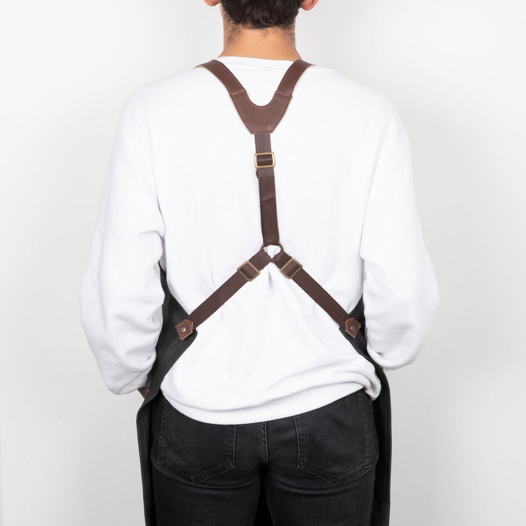 ✨ Tablier artisanal en cuir véritable 🧵🐄